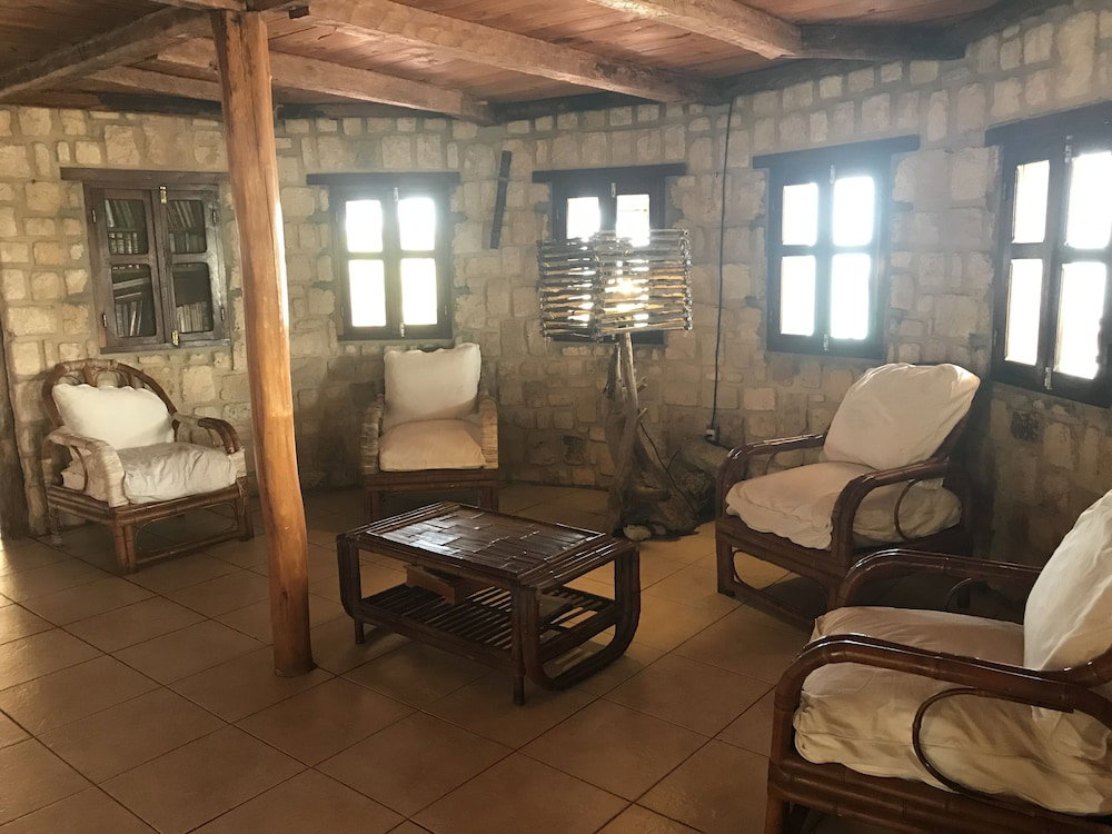 Manga Lodge