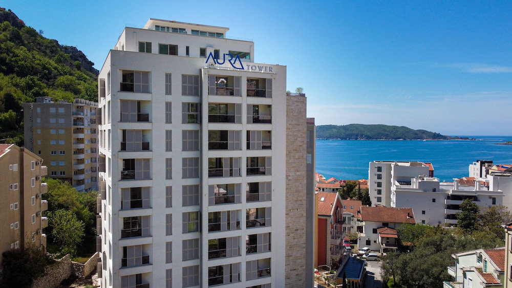 Hotel In Property Apartments