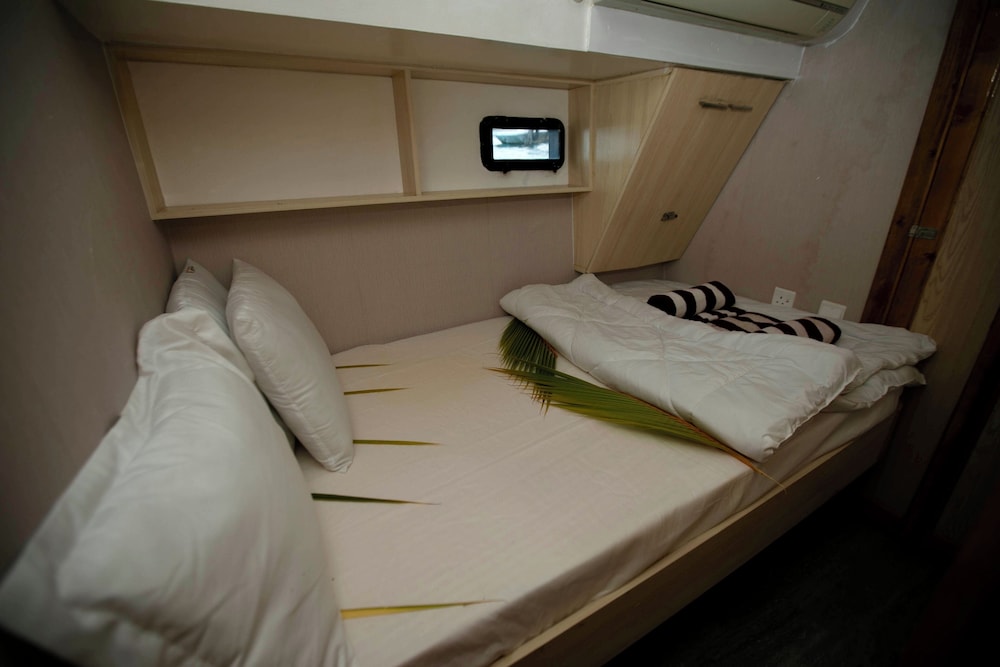 Hotel Odyssey Of Sunny Side