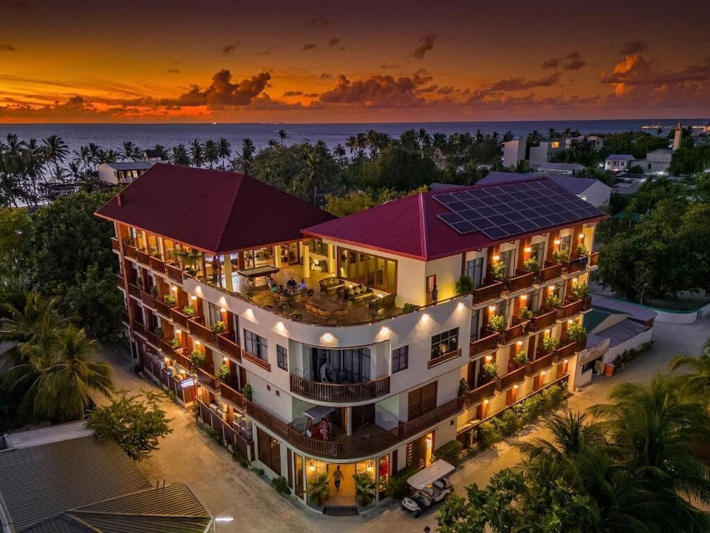 Hotel Araamu Hotels Maldives