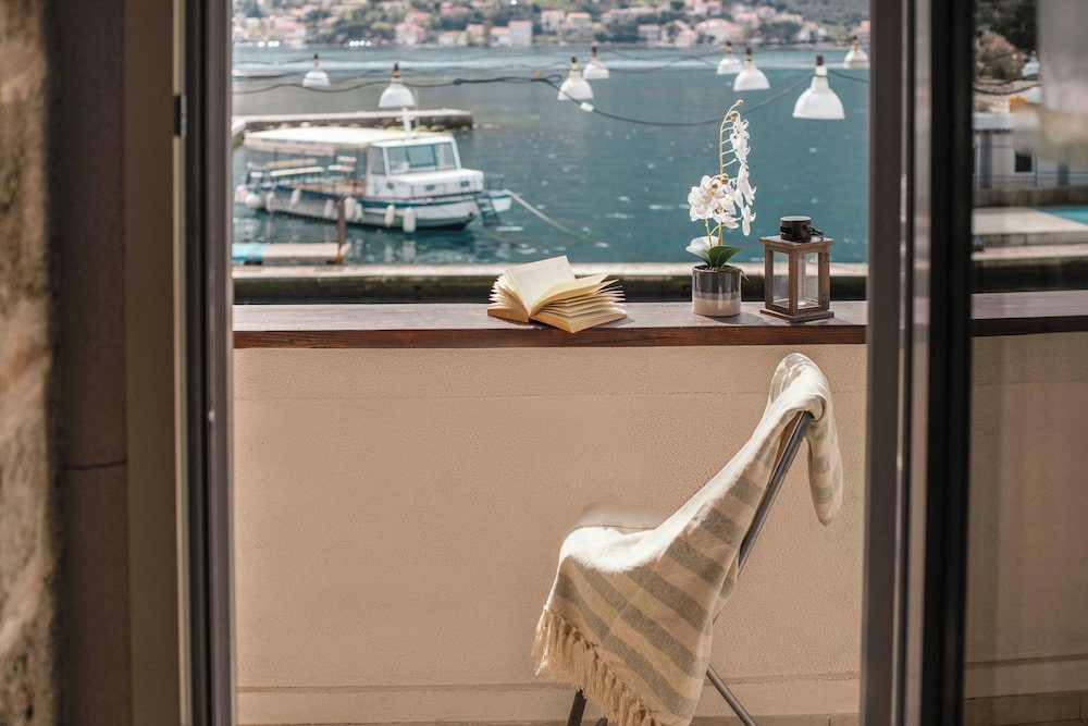 Hotel Step To Kotor Bay Guesthouse