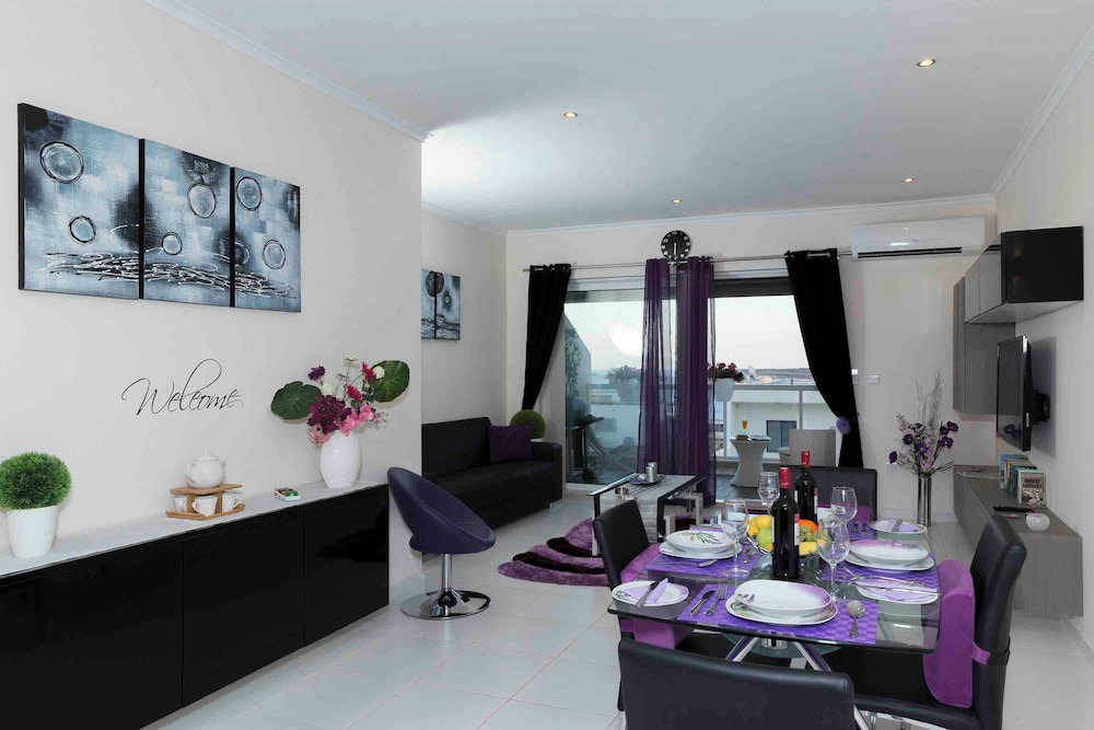 Hotel Sea View 2 Bed Apartment Close To Beach Hpi6768