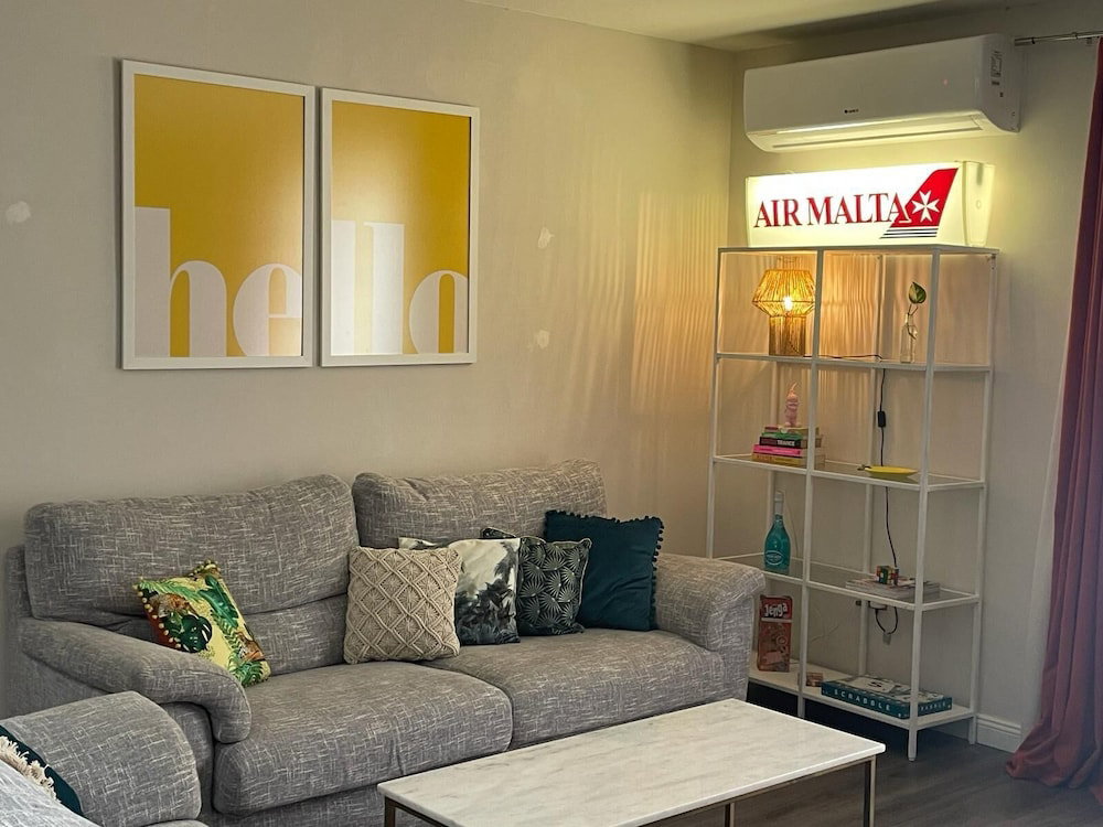 Hotel East West Apartment