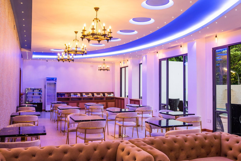 Hotel Ari Grand Hotel & Spa