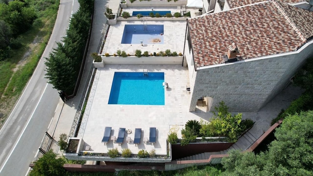 Hotel Casa Oliva Villas With Private Heated Pools And Guest Apartments-No Pool Access