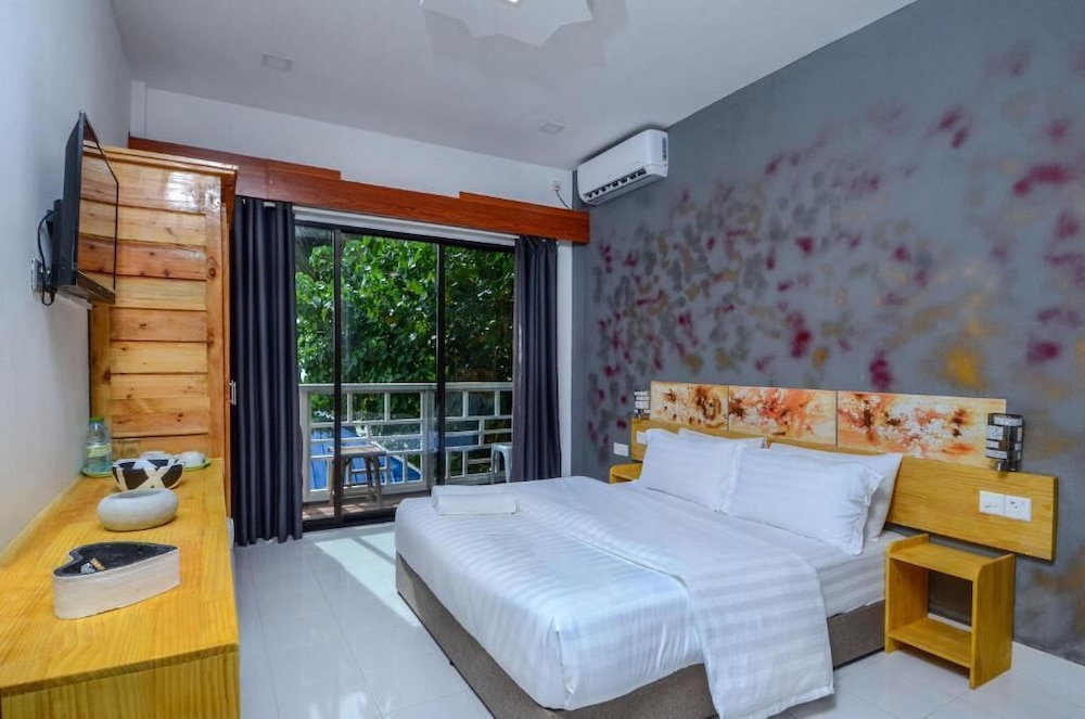 Hotel Paradise Retreat