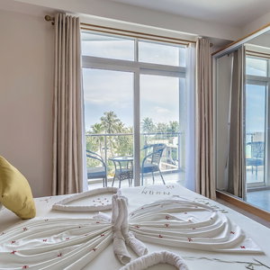 Hotel Kuredhi Beach Inn cazare Maafushi