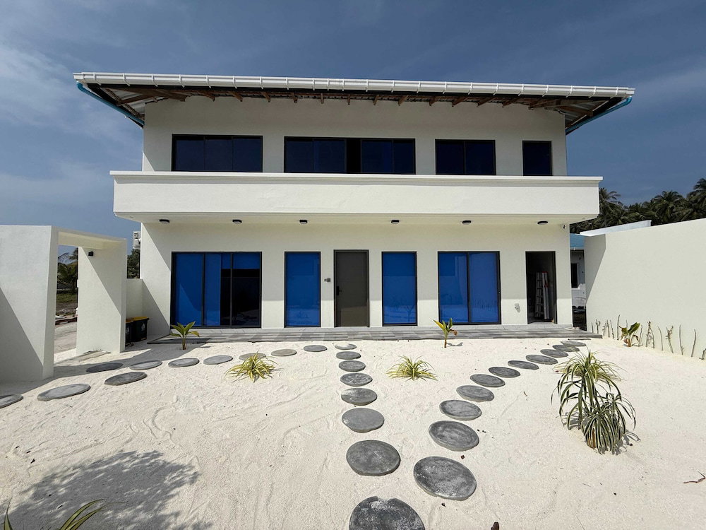 Hotel Ahiva Suites Goidhoo