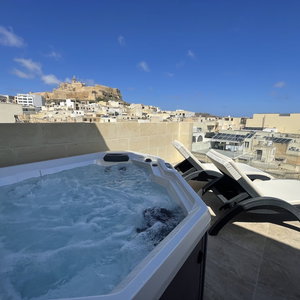 Hotel Cittadella View Luxury Penthouse cazare Victoria