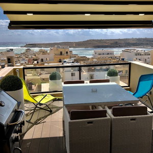 Hotel Sea View 2 Bedroom Penthouse Close To Beach Hpi6767 cazare Marsaskala