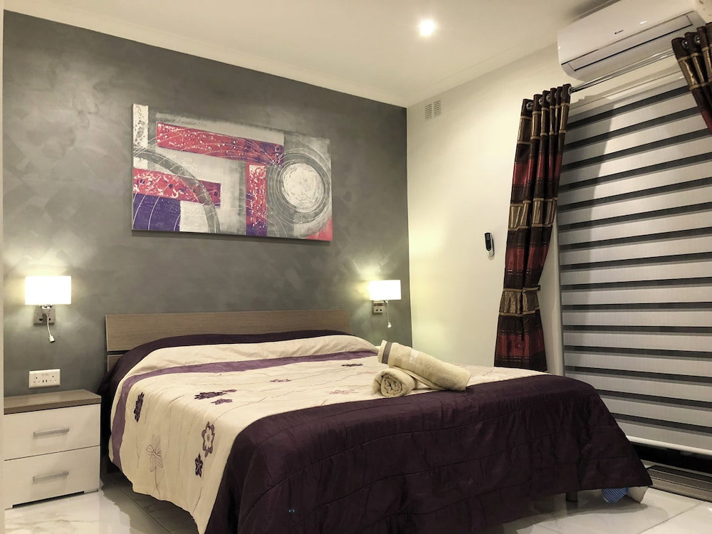 Sea View 2 Bedroom Penthouse Close To Beach Hpi6767