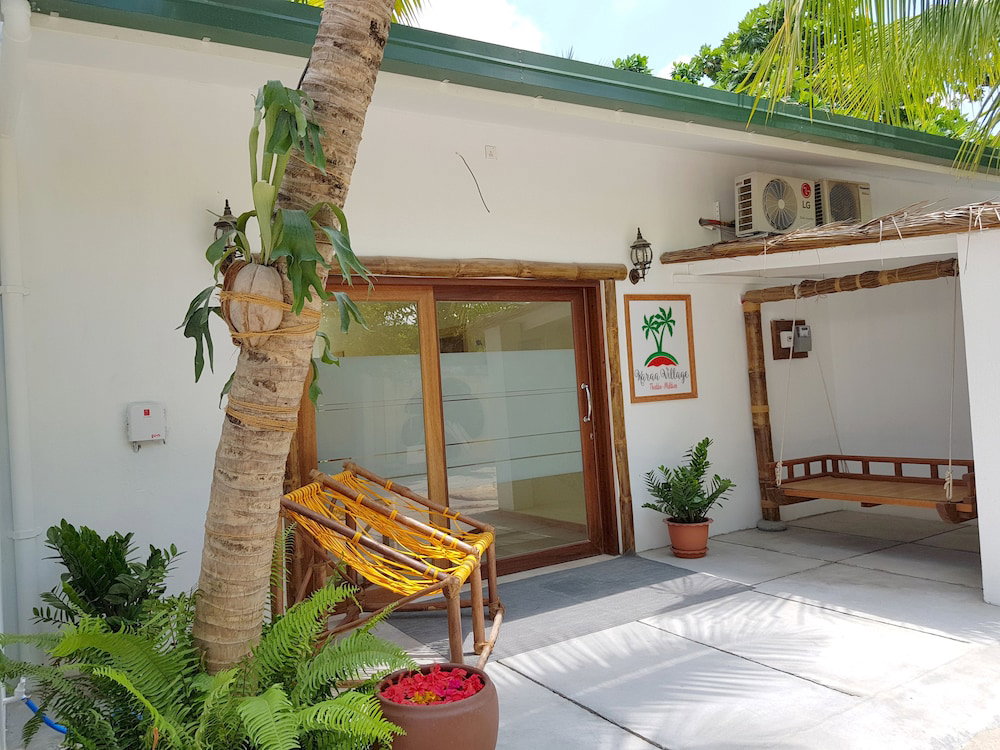 Hotel Karaa Village