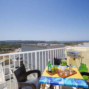 Hotel Summer Breeze Superior Apartment With Terrace By Getaways Malta cazare Mellieha