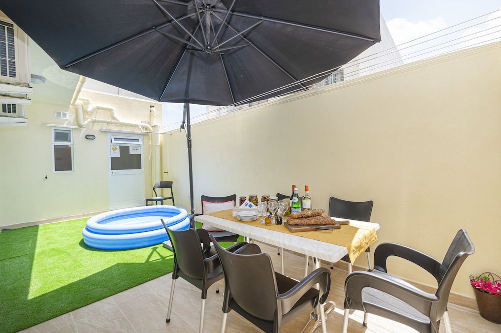 Hotel Summer Breeze Maisonette With Terrace By Getaways Malta