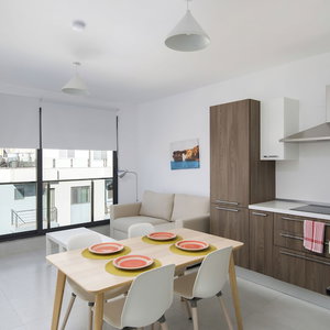 Hotel Cosy & Modern 1 Br Apt - 2 Mins From Sea cazare Bugibba