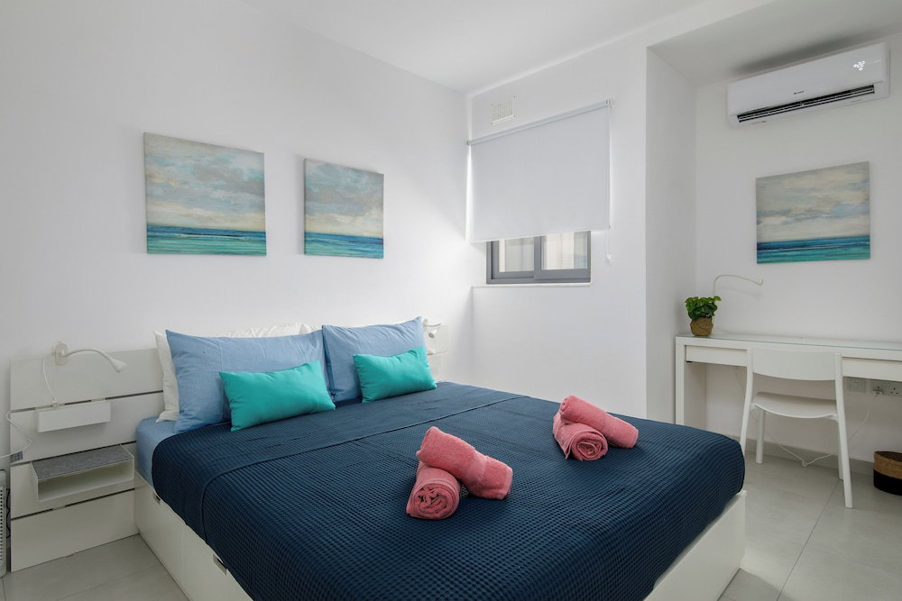 Cosy & Modern 1 Br Apt - 2 Mins From Sea