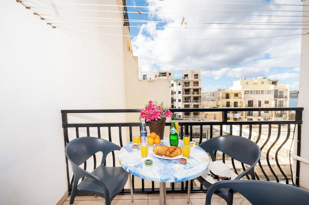 Hotel Seashells Self Catering Apartment By Getaways Malta