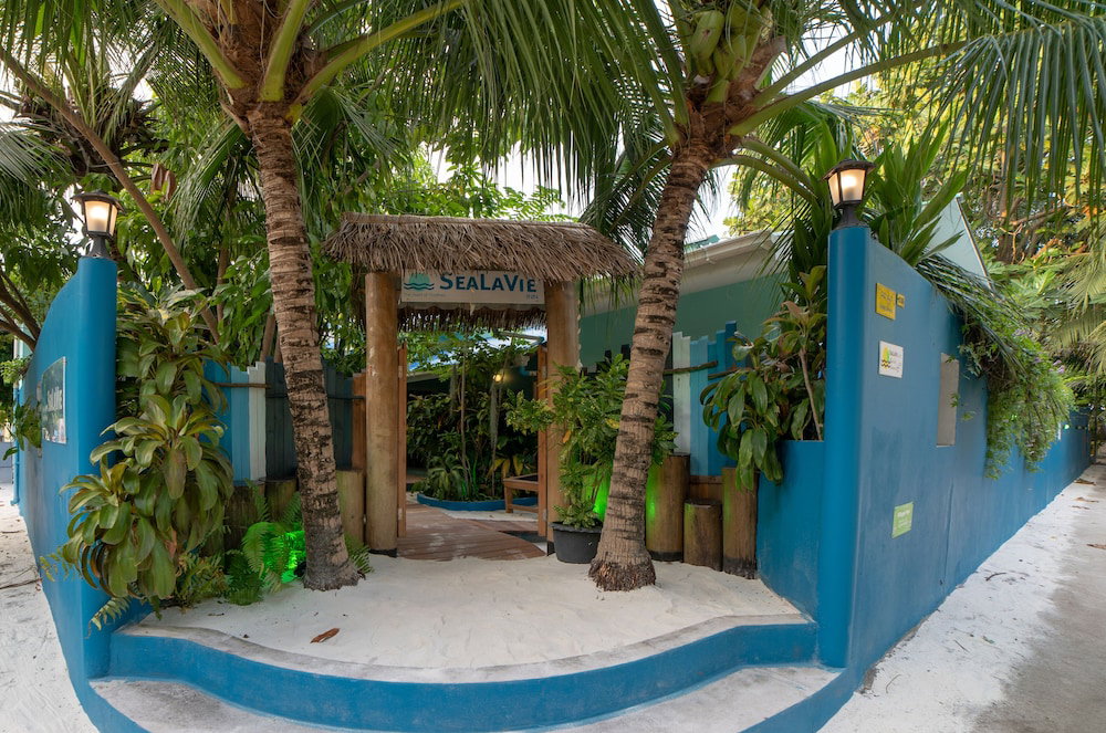 Hotel Sealavie Inn