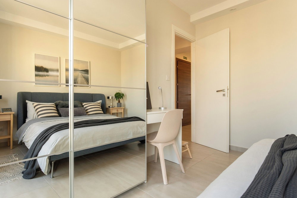 Modern & Spacious 3Bd Apt With Terrace