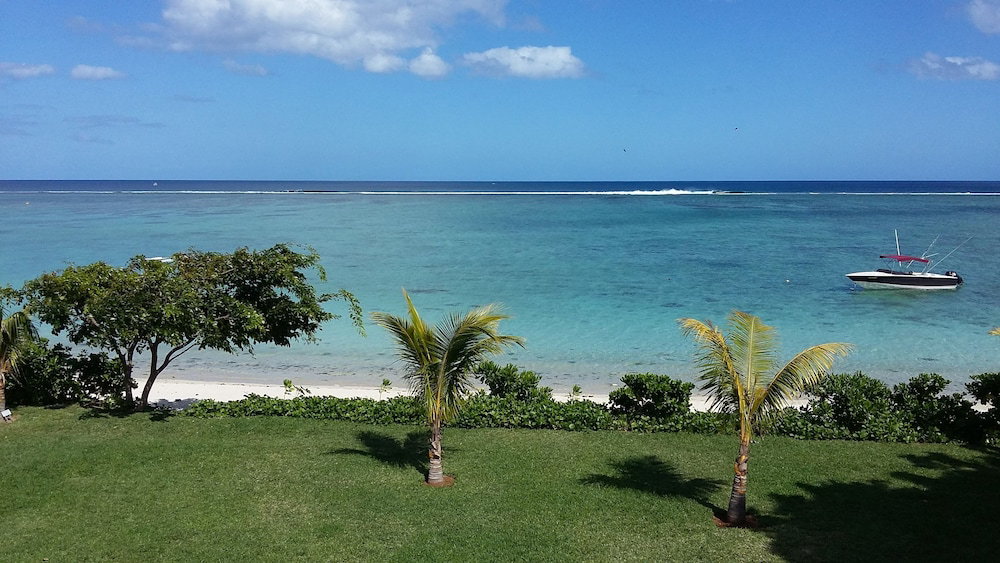Hotel Villasun Seafront Apartment At Cap Ouest