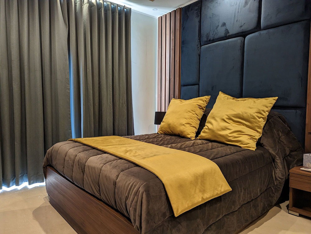 Domus Boutique Hotel