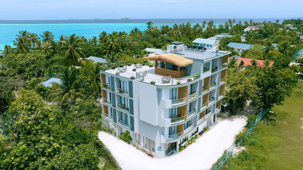 Hotel Whaleshark Beach