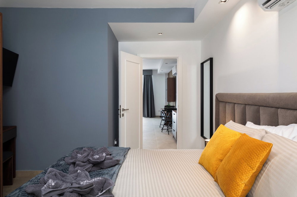 Big 2Bd Duplex Penthouse & Large Terrace