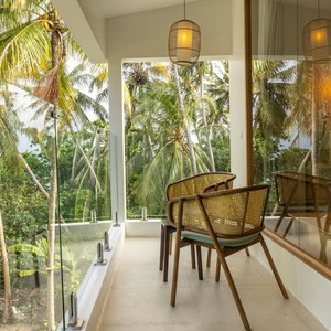 Hotel Odi Beachfront cazare Milaidhoo