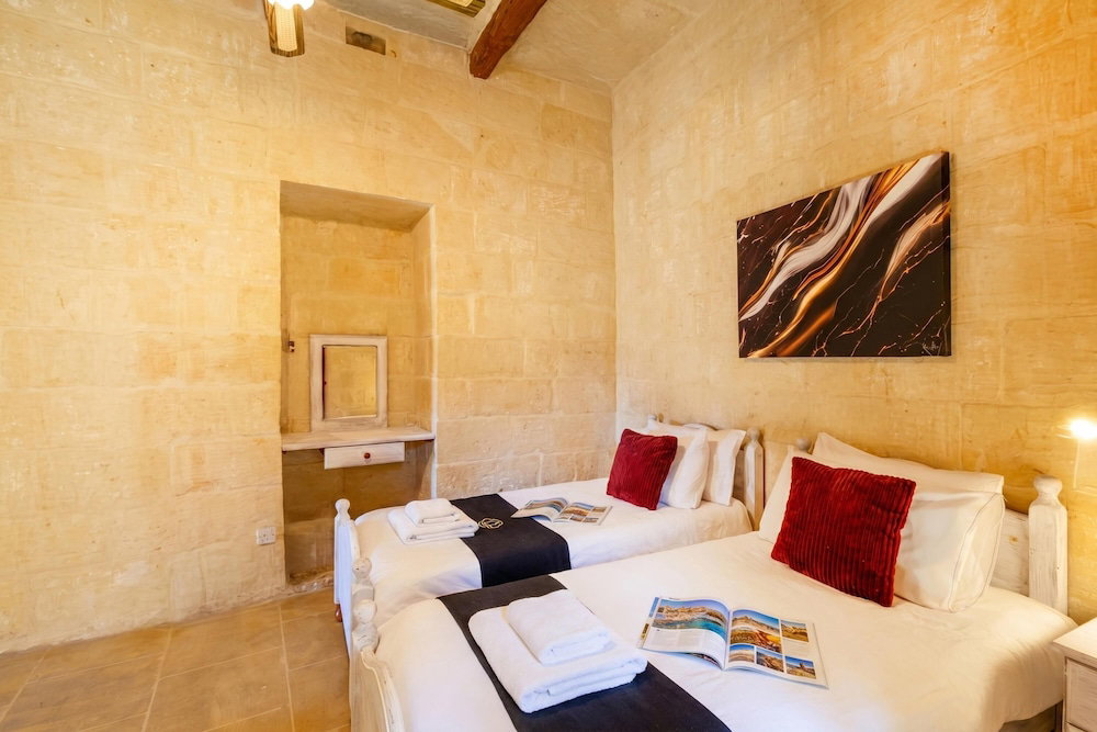 Hotel Nirvana Gozitan Villa & Pool