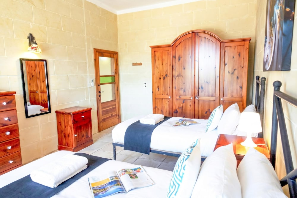 Zest Gozitan Villa & Pool