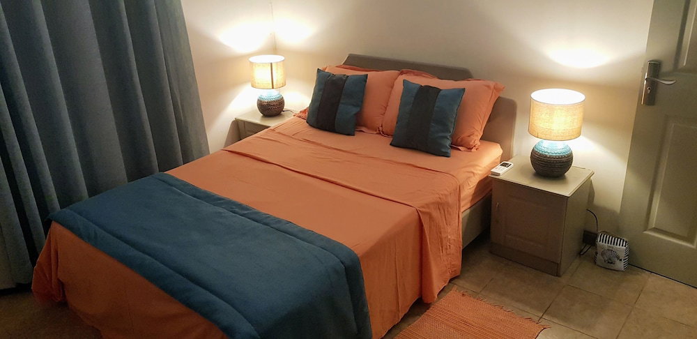 Paradya Beach Apartments