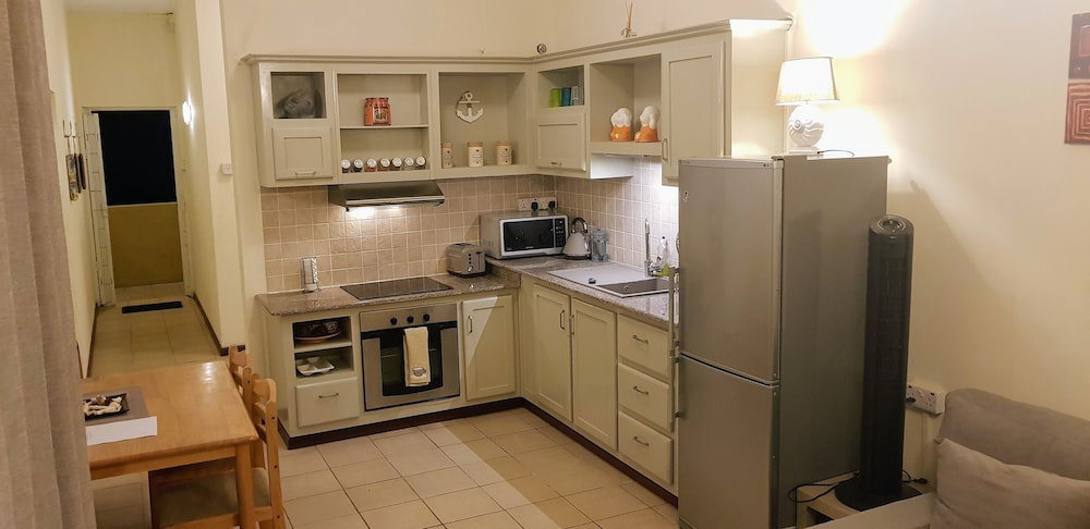 Paradya Beach Apartments