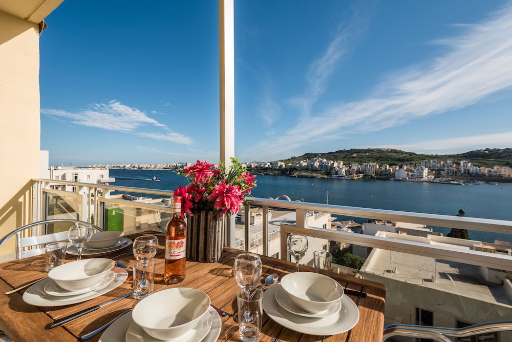 Hotel Bay View Apartment By Getaways Malta