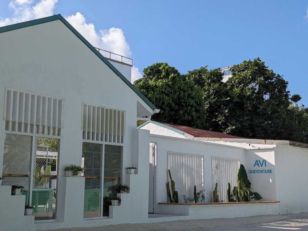 Hotel Avi Guesthouse