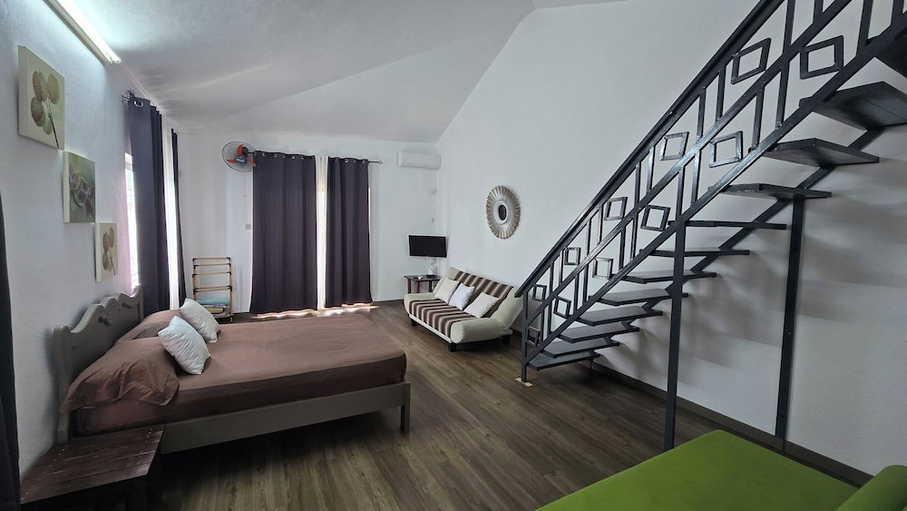 Beau Soleil Apartments