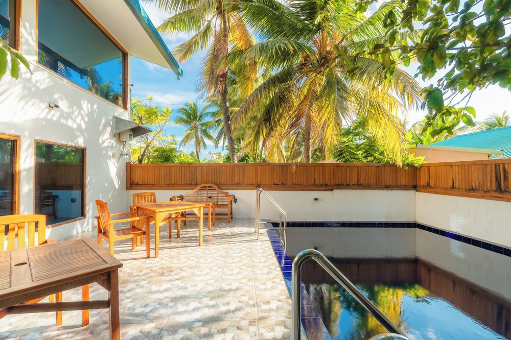 Hotel Biosphere By Hawks Hotels Kamadhoo Baa Atoll