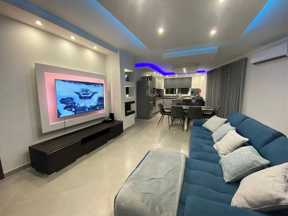 Hotel Luxury Apartment In Gzira Close To Sliema 3 Br Apartment Sleep 8