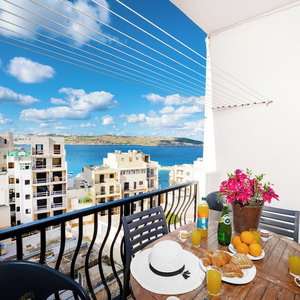 Hotel Getawaysmalta - Seashells Apartment 11 With Terrace And Sea Views In Bugibba cazare Bugibba