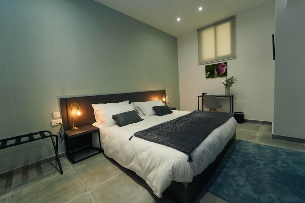 Hotel Capital Inn - Guest House