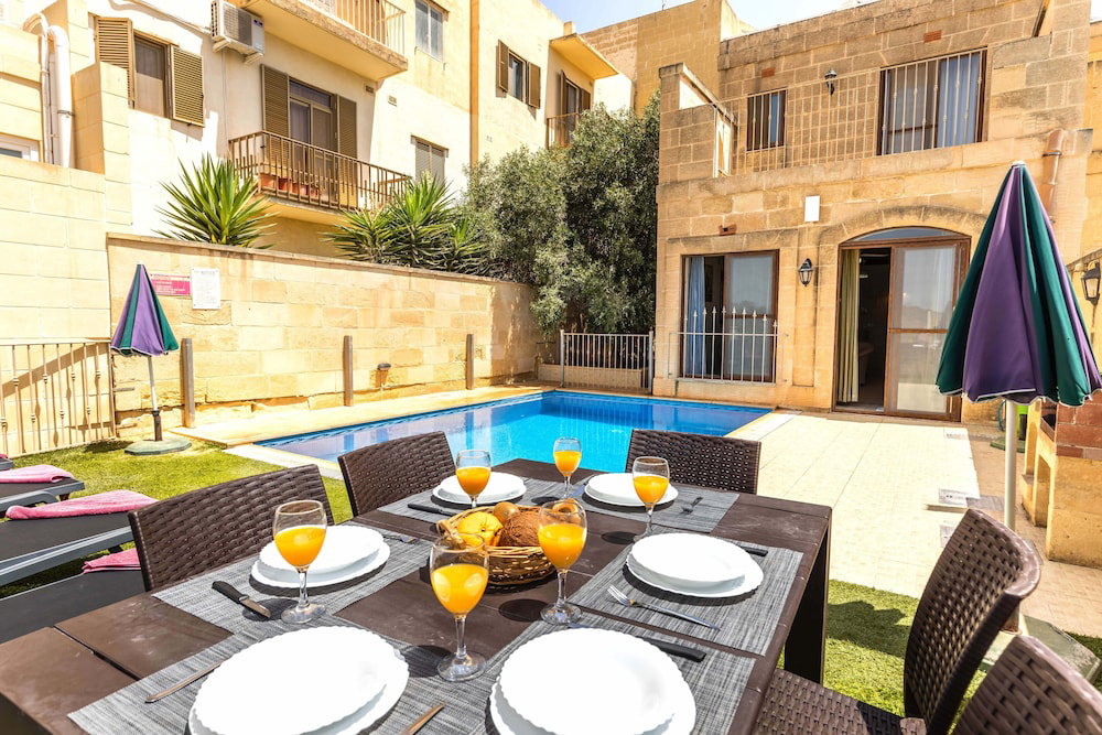 Hotel Ta Lucija 2 Bedroom Villa With Private Pool