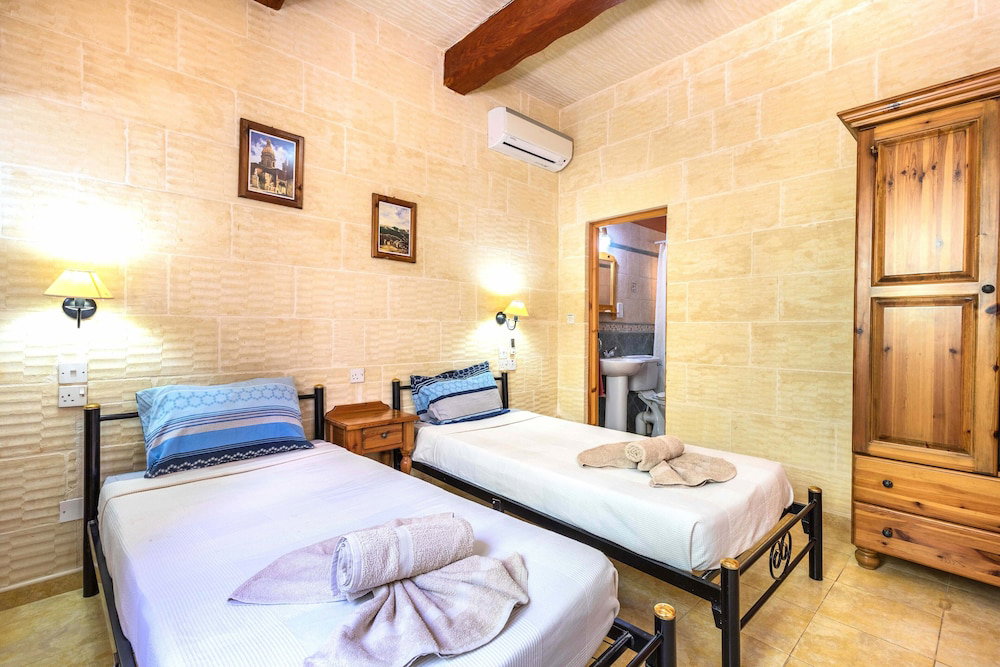 Ta Guljetta 4 Bedroom Villa With Private Pool
