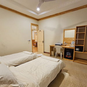 Hotel Kuri Himandhoo Inn cazare Moofushi