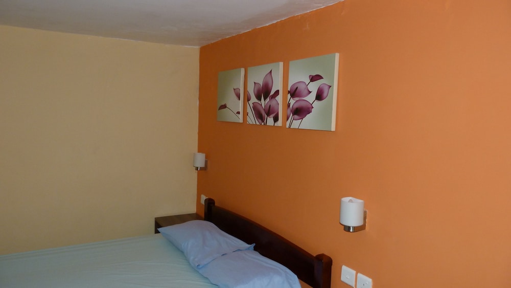 Le Cactus Guesthouse