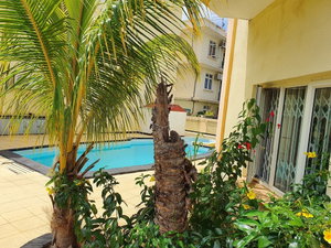 Hotel Captivating 3-Bed Apartment In Flic En Flac cazare Flic en Flac
