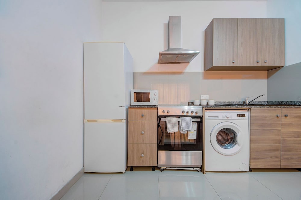 Tranquil Cityscape 3 Bedroom Apartments