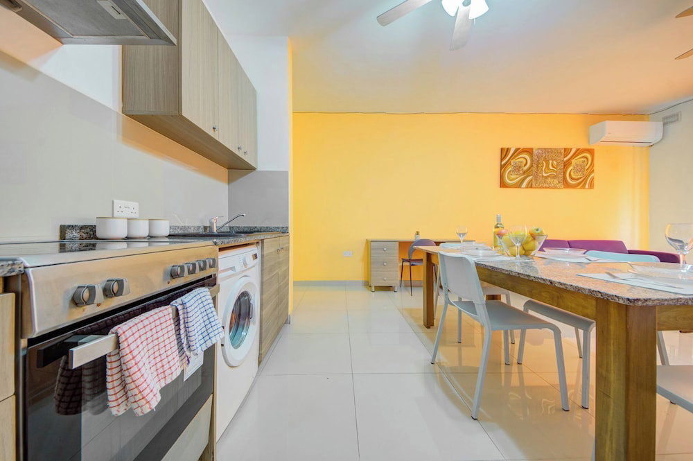 Tranquil Cityscape 3 Bedroom Apartments