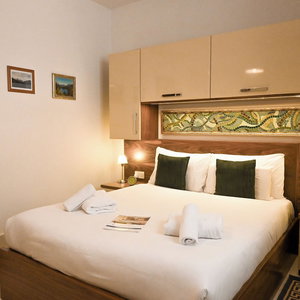 Hotel Modern & Terrace By The Beach, 3Brd In Qawra cazare Qawra