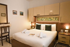 Hotel Modern & Terrace By The Beach, 3Brd In Qawra cazare Qawra