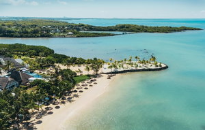 Hotel Radisson Blu Azuri Resort & Spa cazare Roches Noire