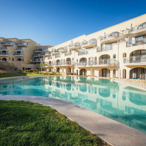 Hotel Qala Skyview Penthouse Pool Sunsets Bbq Area cazare Qala